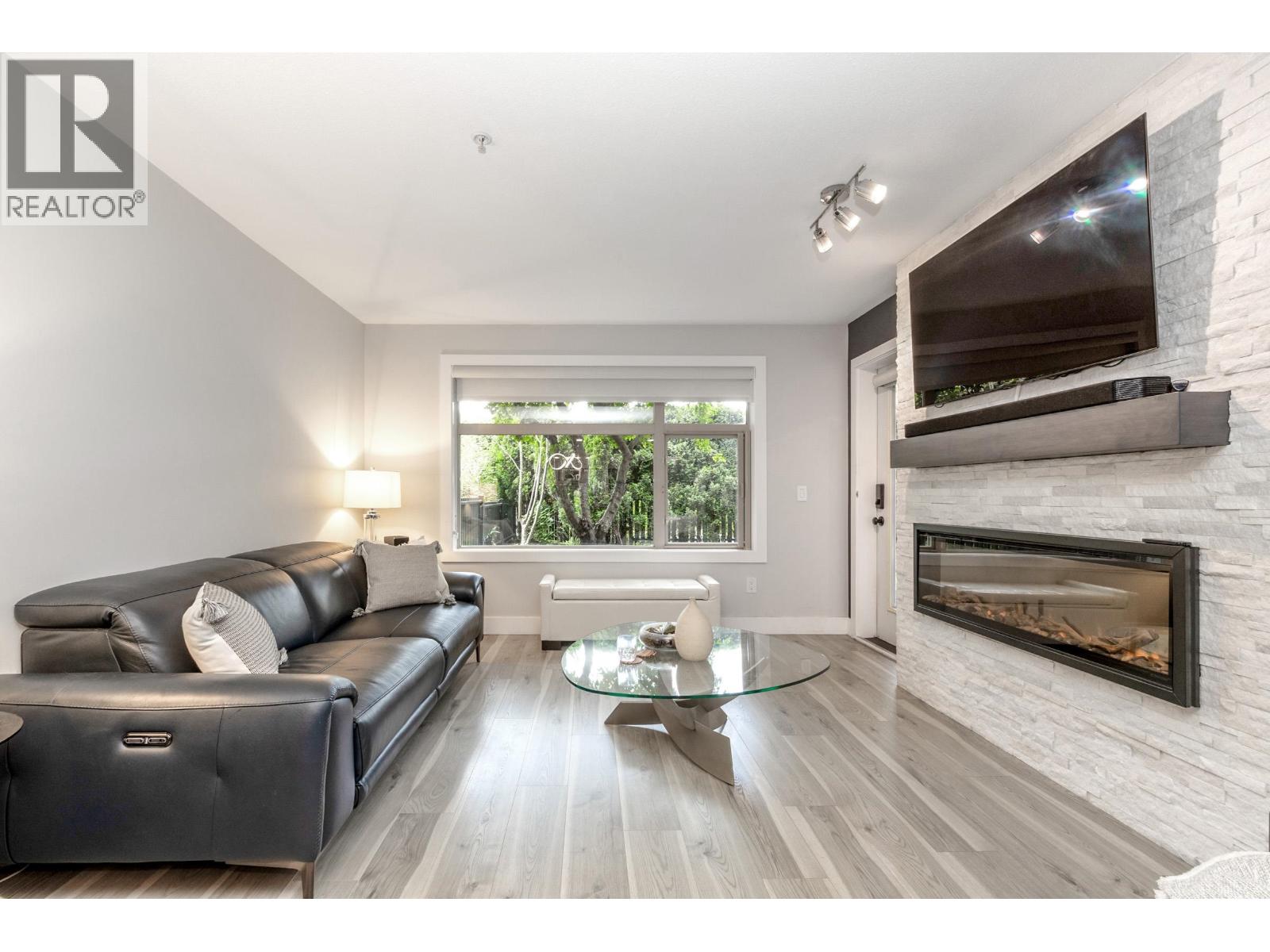 109 400 Klahanie Drive, Port Moody, British Columbia  V3H 5K9 - Photo 5 - R3045713