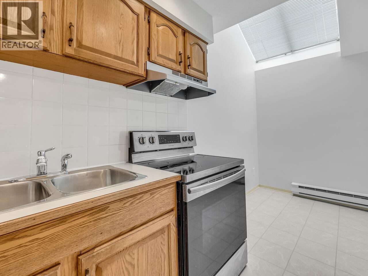 6 7150 Barnet Road, Burnaby, British Columbia  V5A 4S7 - Photo 16 - R3055142