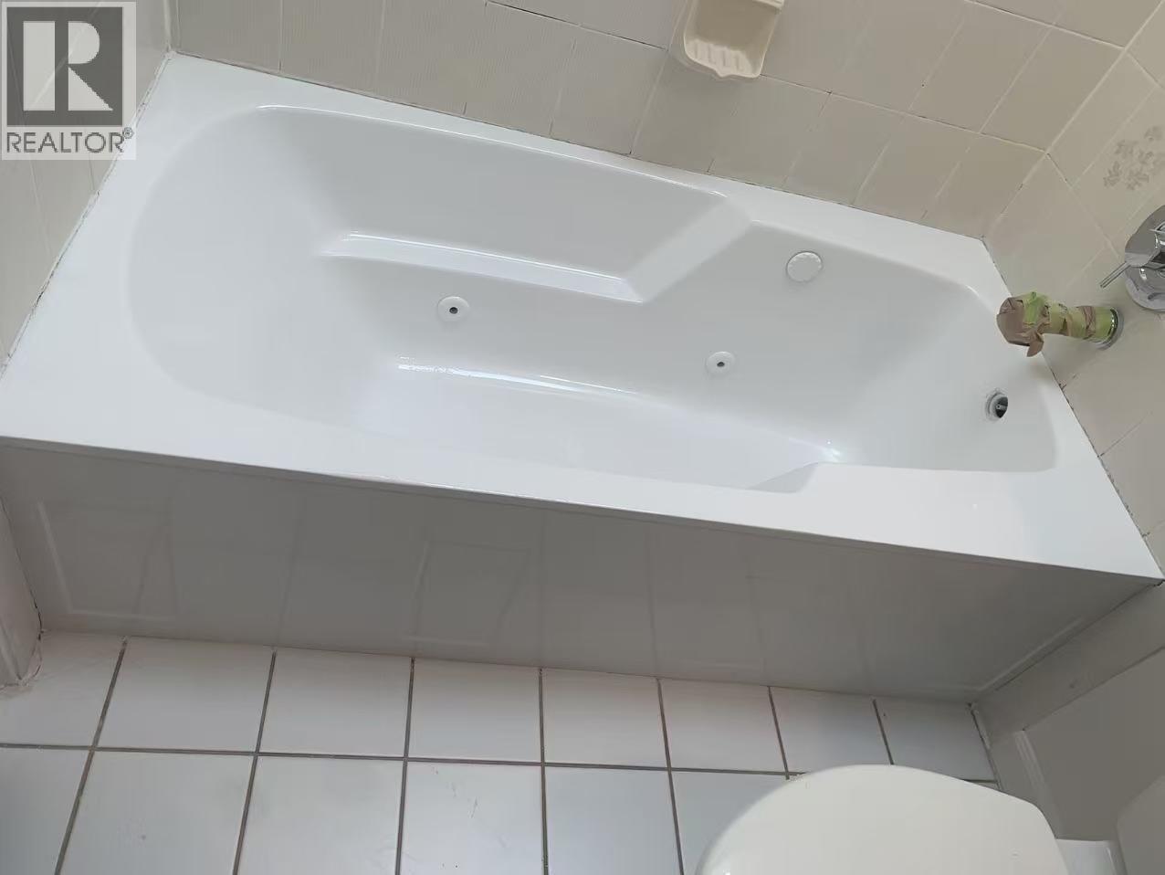 6 7150 Barnet Road, Burnaby, British Columbia  V5A 4S7 - Photo 32 - R3055142