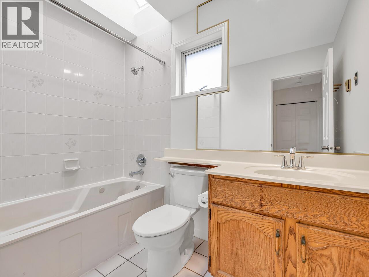 6 7150 Barnet Road, Burnaby, British Columbia  V5A 4S7 - Photo 25 - R3055142
