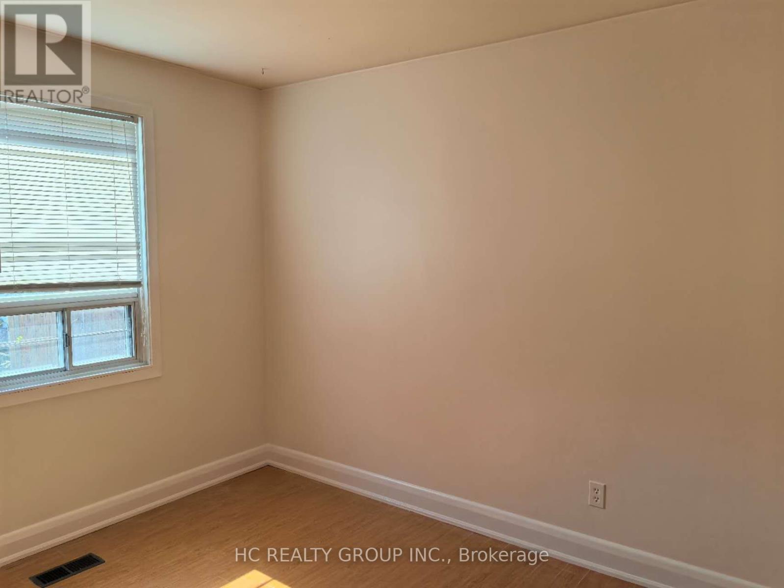 21 Norcross Road, Toronto, Ontario  M3H 2R3 - Photo 10 - C12453165