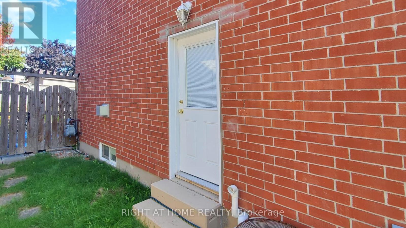 Bsmt - 172 Niagara Drive, Oshawa, Ontario  L1G 8B6 - Photo 2 - E12453154