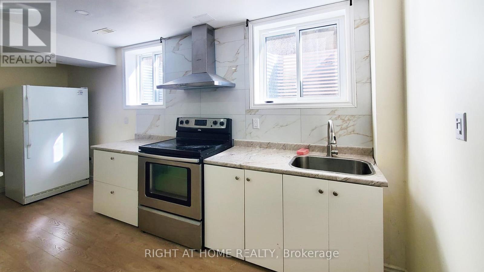 Bsmt - 172 Niagara Drive, Oshawa, Ontario  L1G 8B6 - Photo 3 - E12453154