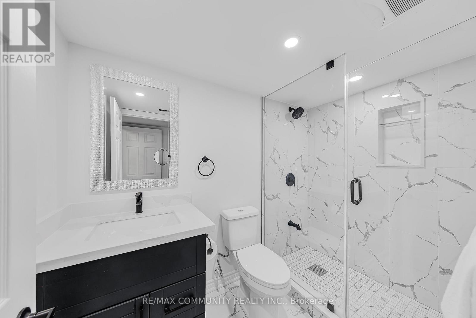 1 Playfair Road, Whitby, Ontario  L1N 9S8 - Photo 25 - E12453167