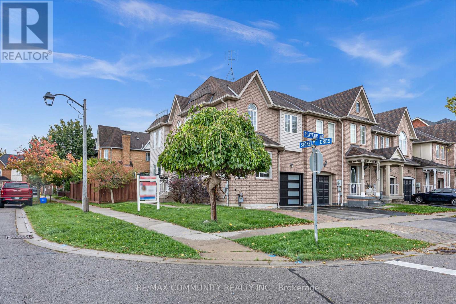 1 Playfair Road, Whitby, Ontario  L1N 9S8 - Photo 4 - E12453167