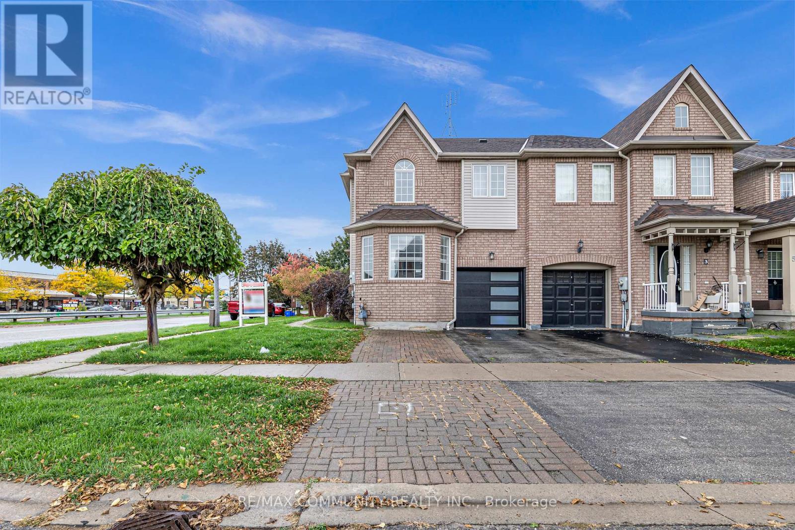 1 Playfair Road, Whitby, Ontario  L1N 9S8 - Photo 5 - E12453167