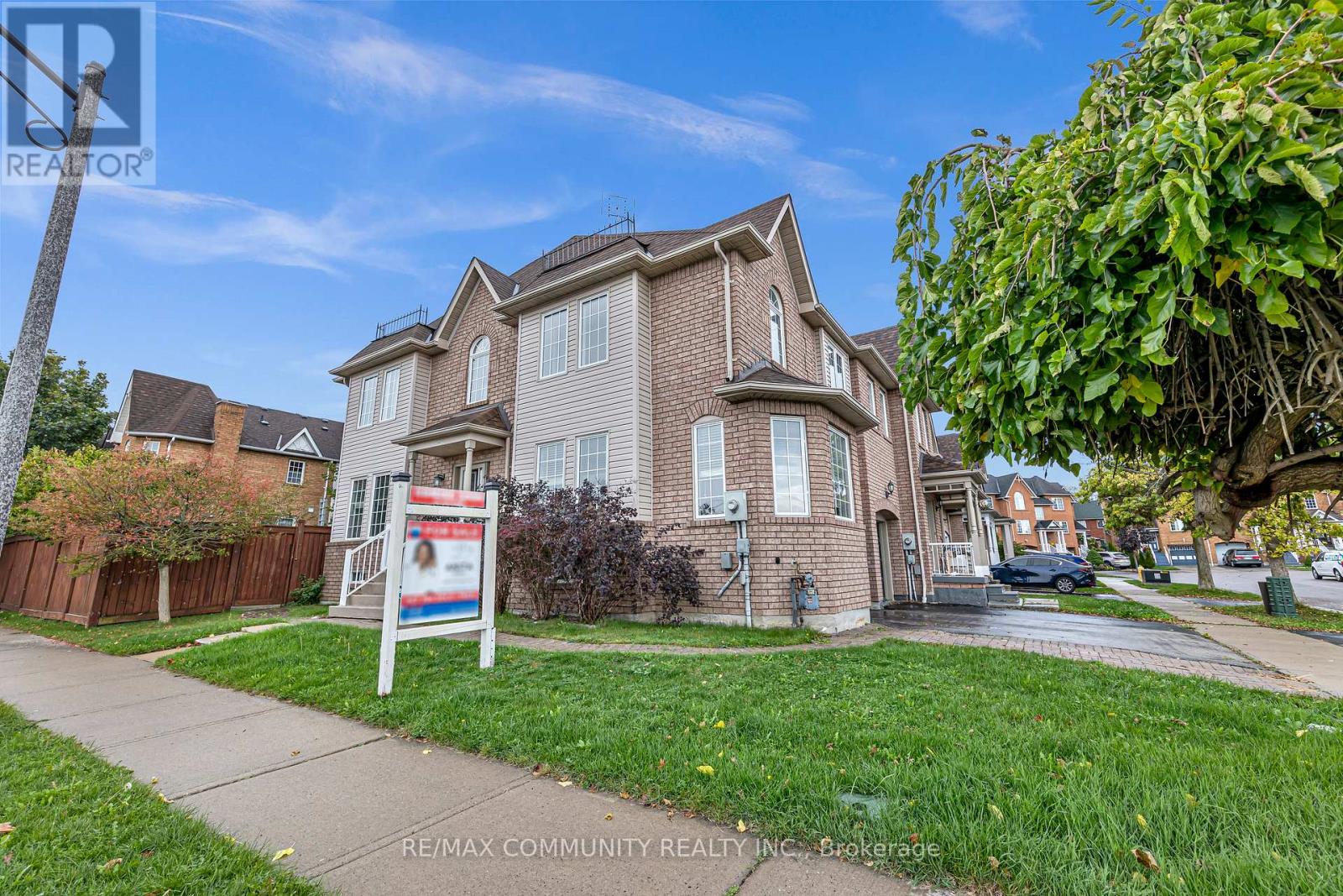 1 Playfair Road, Whitby, Ontario  L1N 9S8 - Photo 6 - E12453167