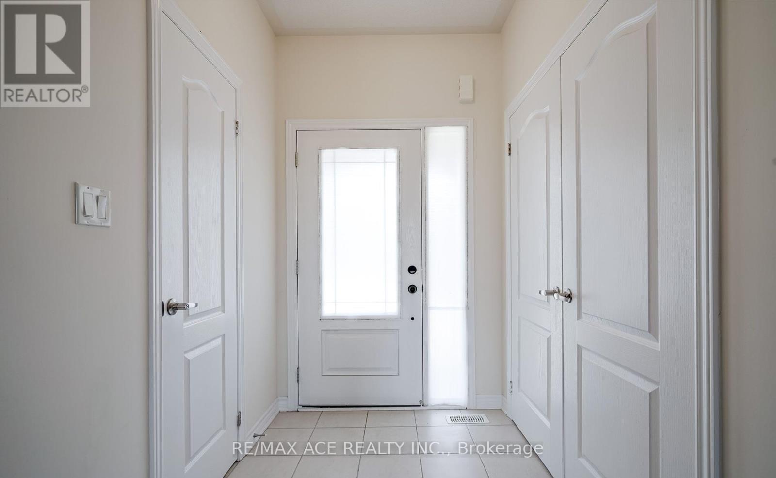 18 Jardine Street, Brock, Ontario  L0K 1A0 - Photo 2 - N12453162