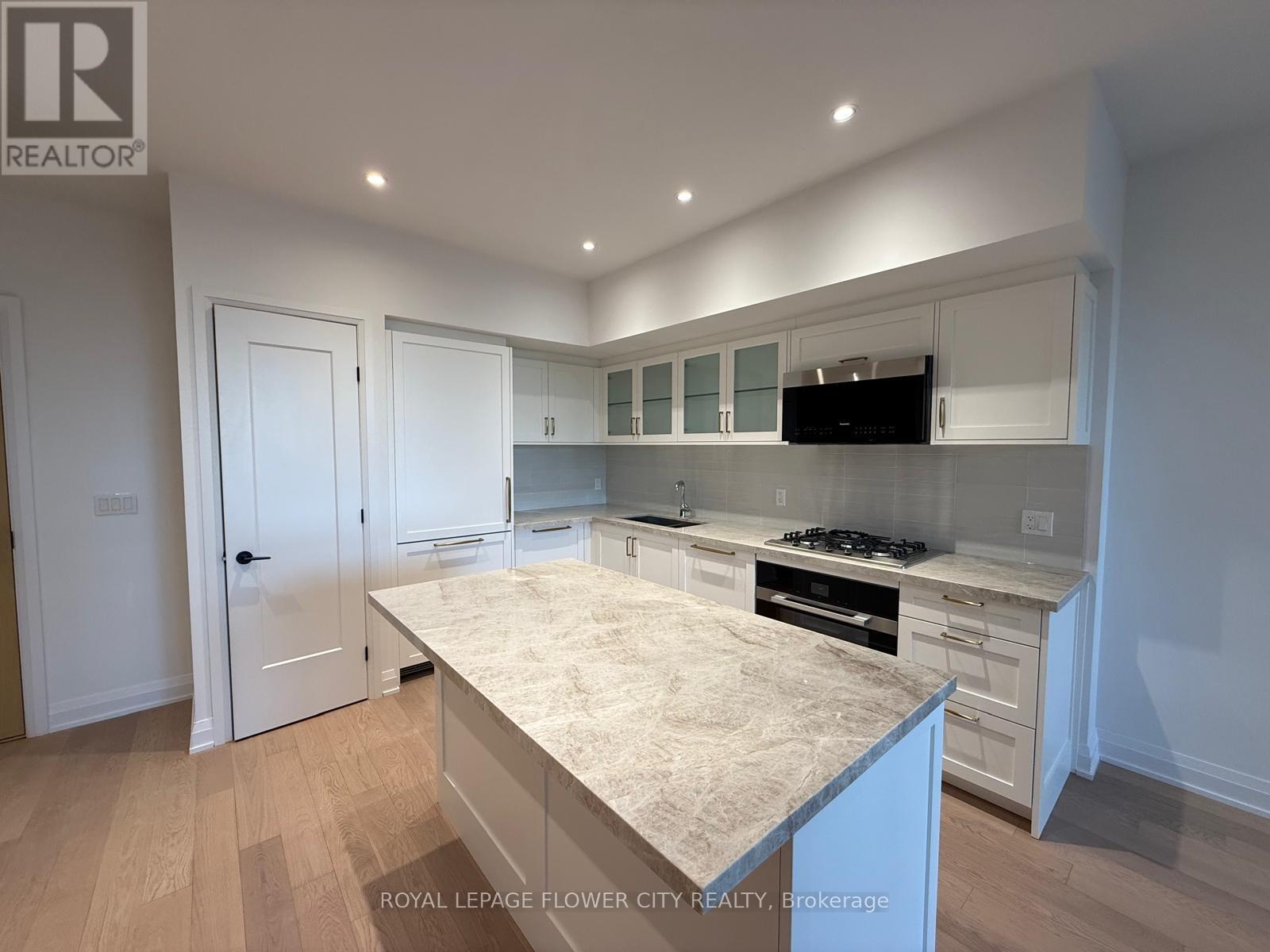 228 - 505 Glencairn Avenue, Toronto, Ontario  M6B 0B2 - Photo 6 - C12422691