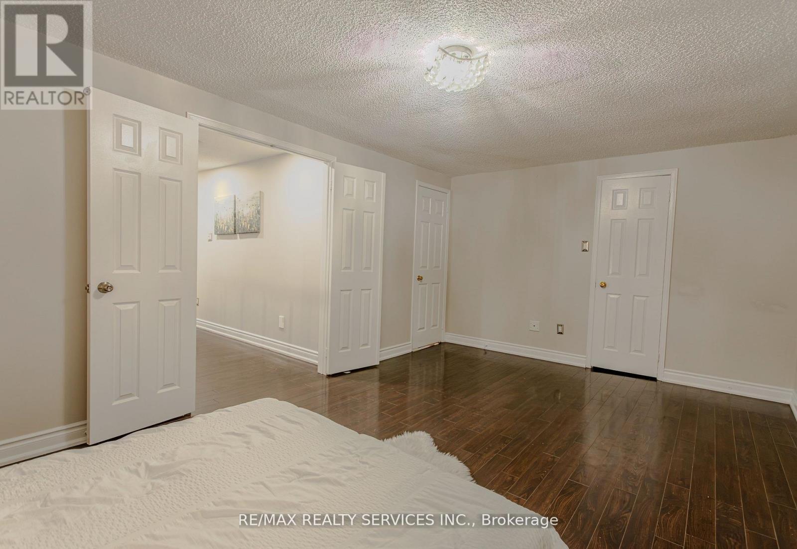 32 Heddon Court, Brampton, Ontario  L6Z 4H2 - Photo 26 - W12453156
