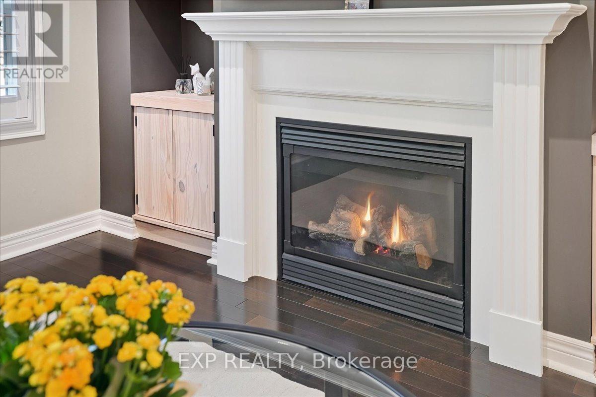 4147 Prentice Common, Burlington, Ontario  L7M 0B5 - Photo 9 - W12453175
