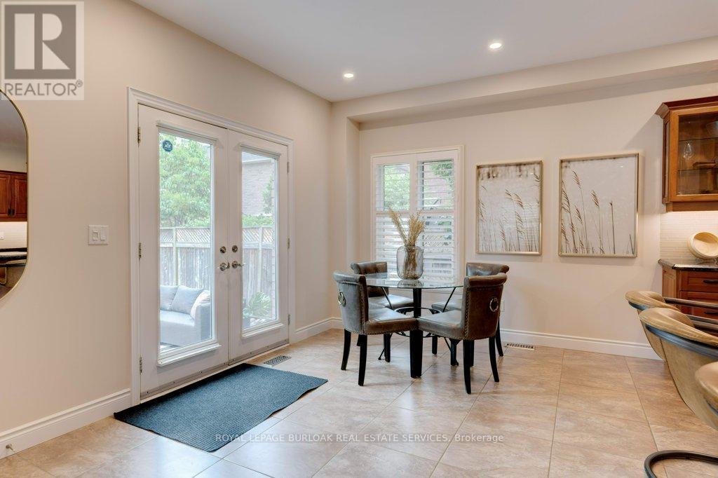47 Premier Road, Hamilton, Ontario  L0R 2H6 - Photo 13 - X12453164