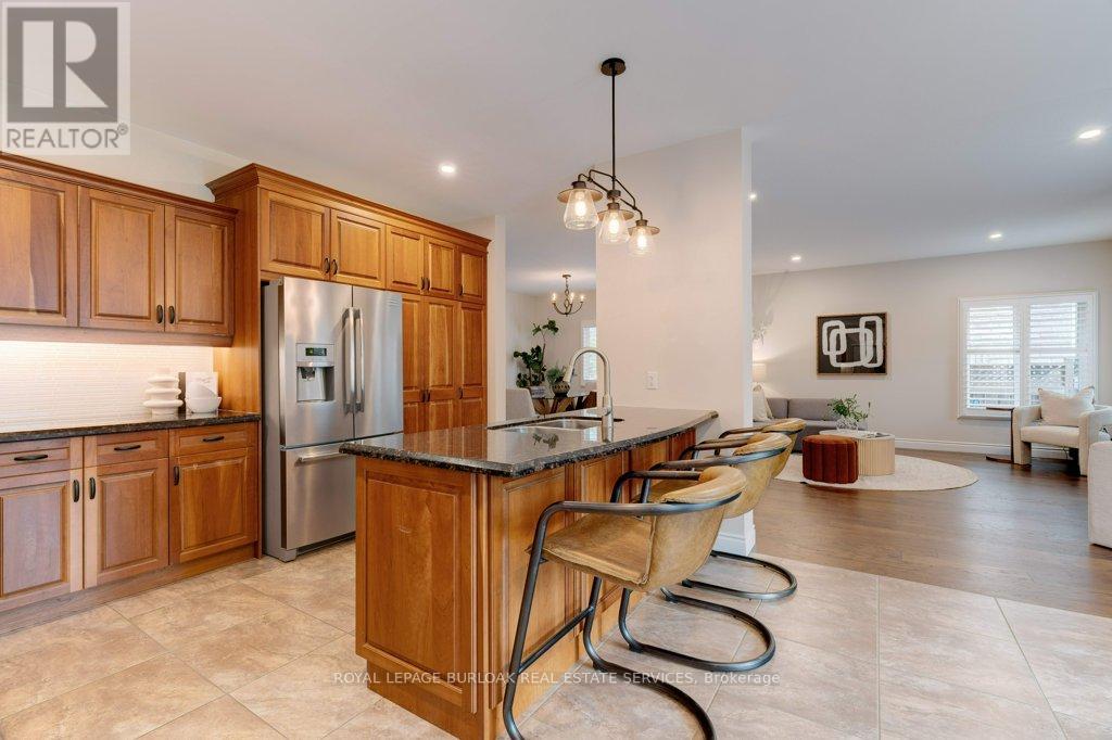 47 Premier Road, Hamilton, Ontario  L0R 2H6 - Photo 17 - X12453164