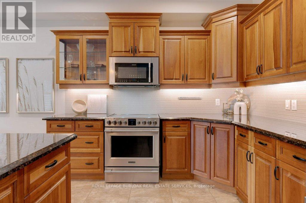 47 Premier Road, Hamilton, Ontario  L0R 2H6 - Photo 19 - X12453164