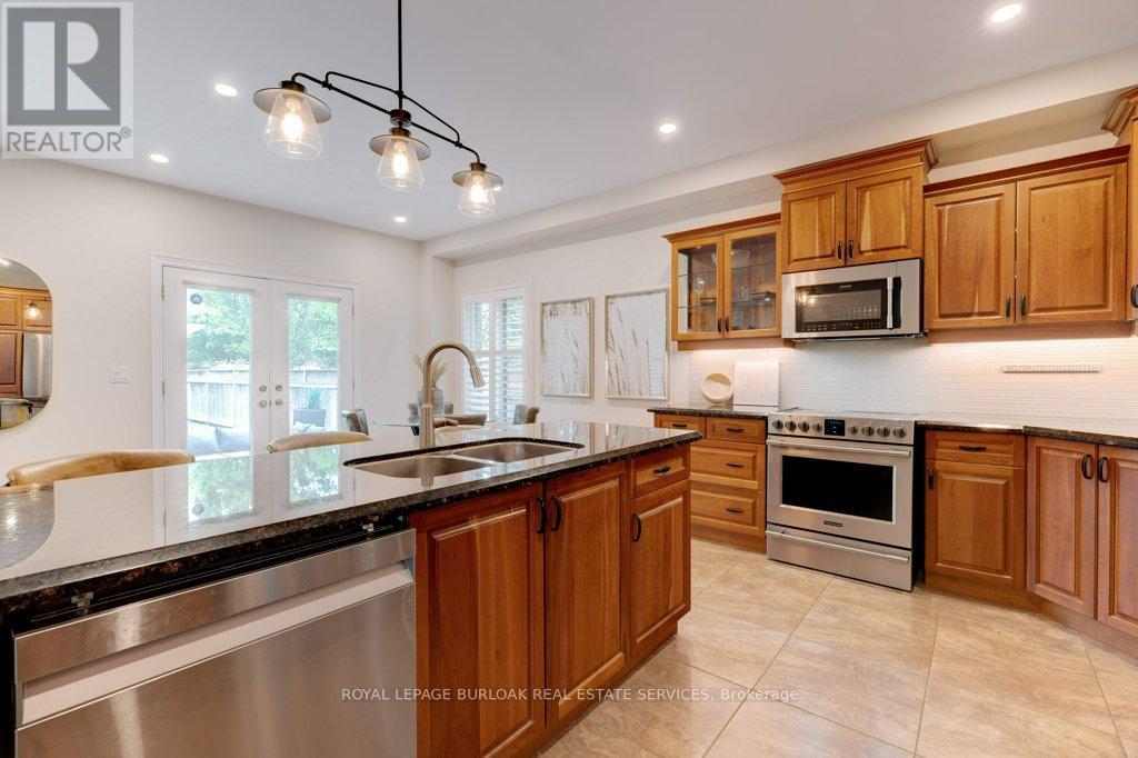 47 Premier Road, Hamilton, Ontario  L0R 2H6 - Photo 20 - X12453164