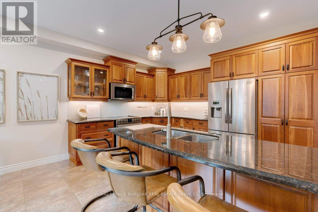 47 Premier Road, Hamilton, Ontario  L0R 2H6 - Photo 22 - X12453164