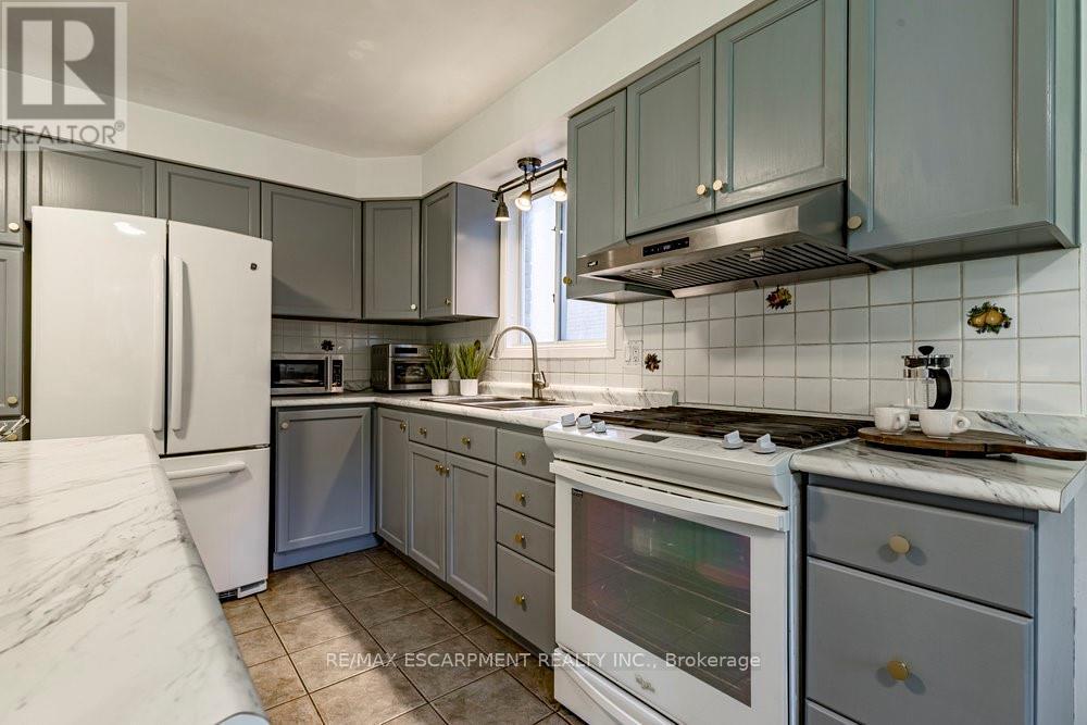 300 Crerar Drive, Hamilton, Ontario  L9A 5B5 - Photo 13 - X12453173