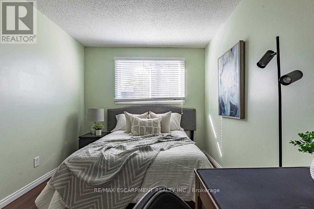 300 Crerar Drive, Hamilton, Ontario  L9A 5B5 - Photo 29 - X12453173