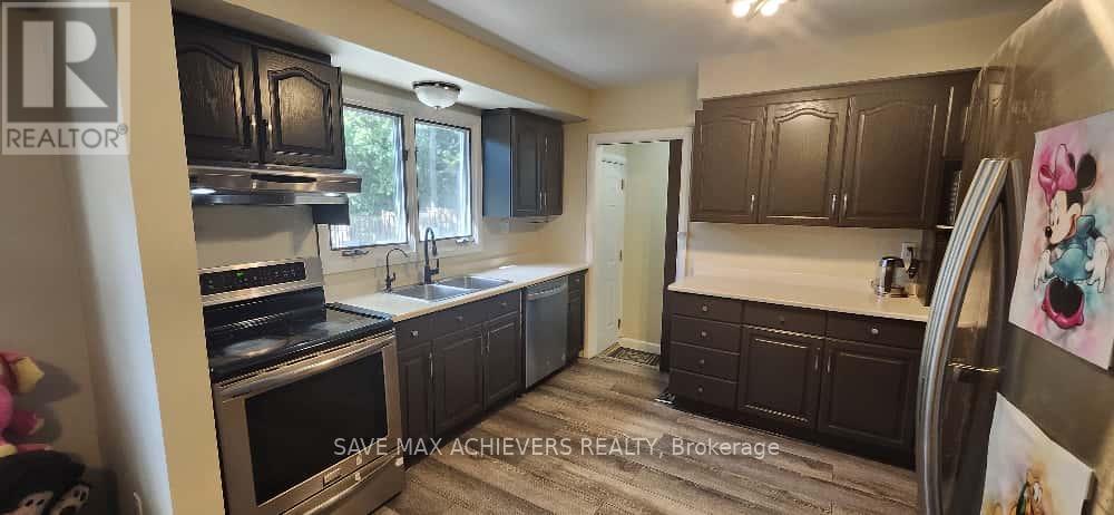 95 Amy Crescent, London East, Ontario  N5Y 4A5 - Photo 10 - X12453176