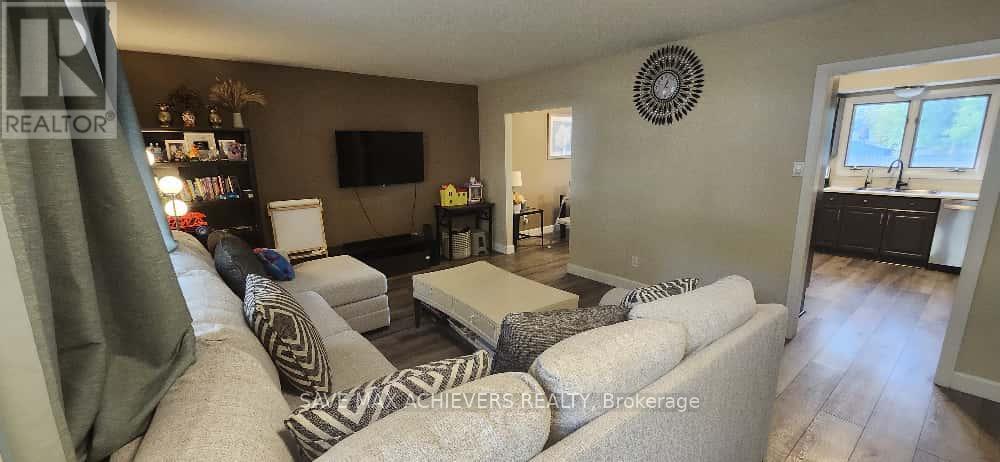 95 Amy Crescent, London East, Ontario  N5Y 4A5 - Photo 7 - X12453176