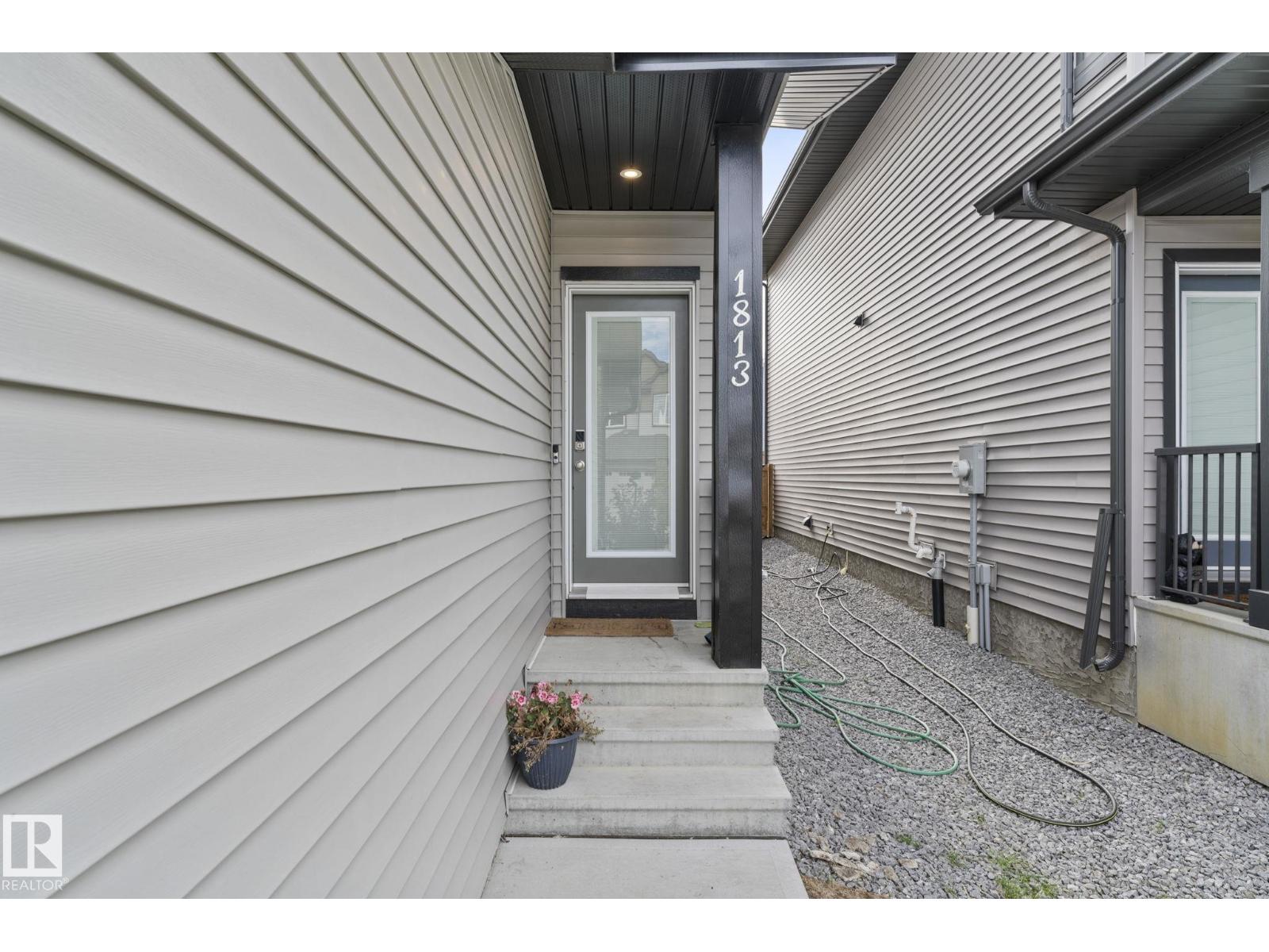 1813 Collip View Vw Sw, Edmonton, Alberta  T6W 5C7 - Photo 4 - E4461398