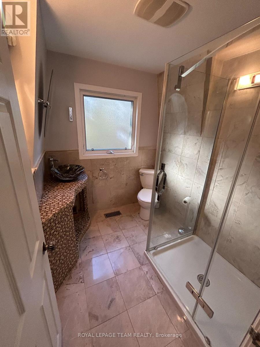 A - 761 Ridgewood Avenue, Ottawa, Ontario  K1V 6M8 - Photo 11 - X12453186