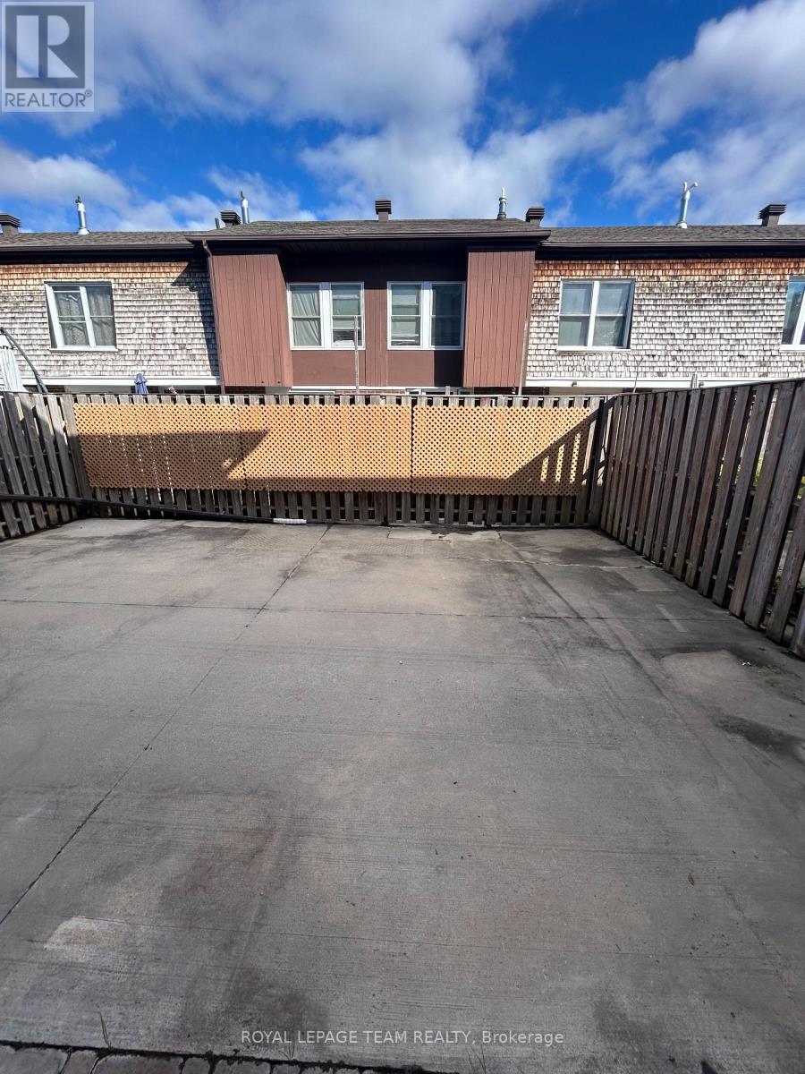 A - 761 Ridgewood Avenue, Ottawa, Ontario  K1V 6M8 - Photo 17 - X12453186
