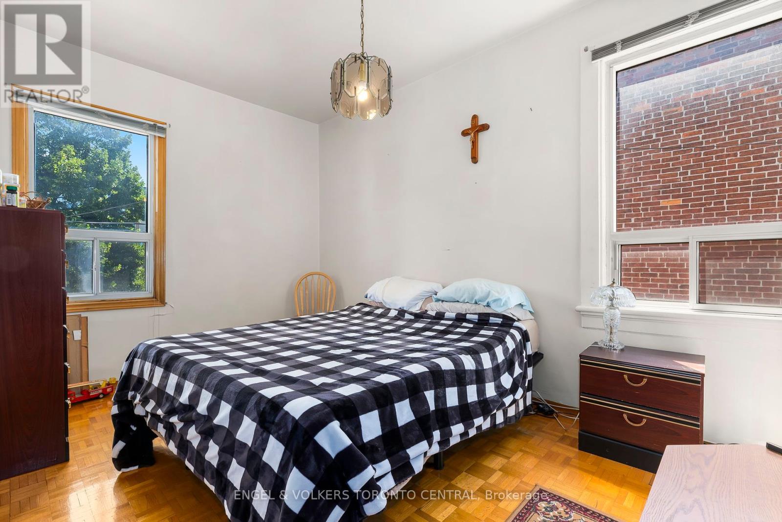 8 Brookfield Street, Toronto, Ontario  M6J 3A9 - Photo 27 - C12383650