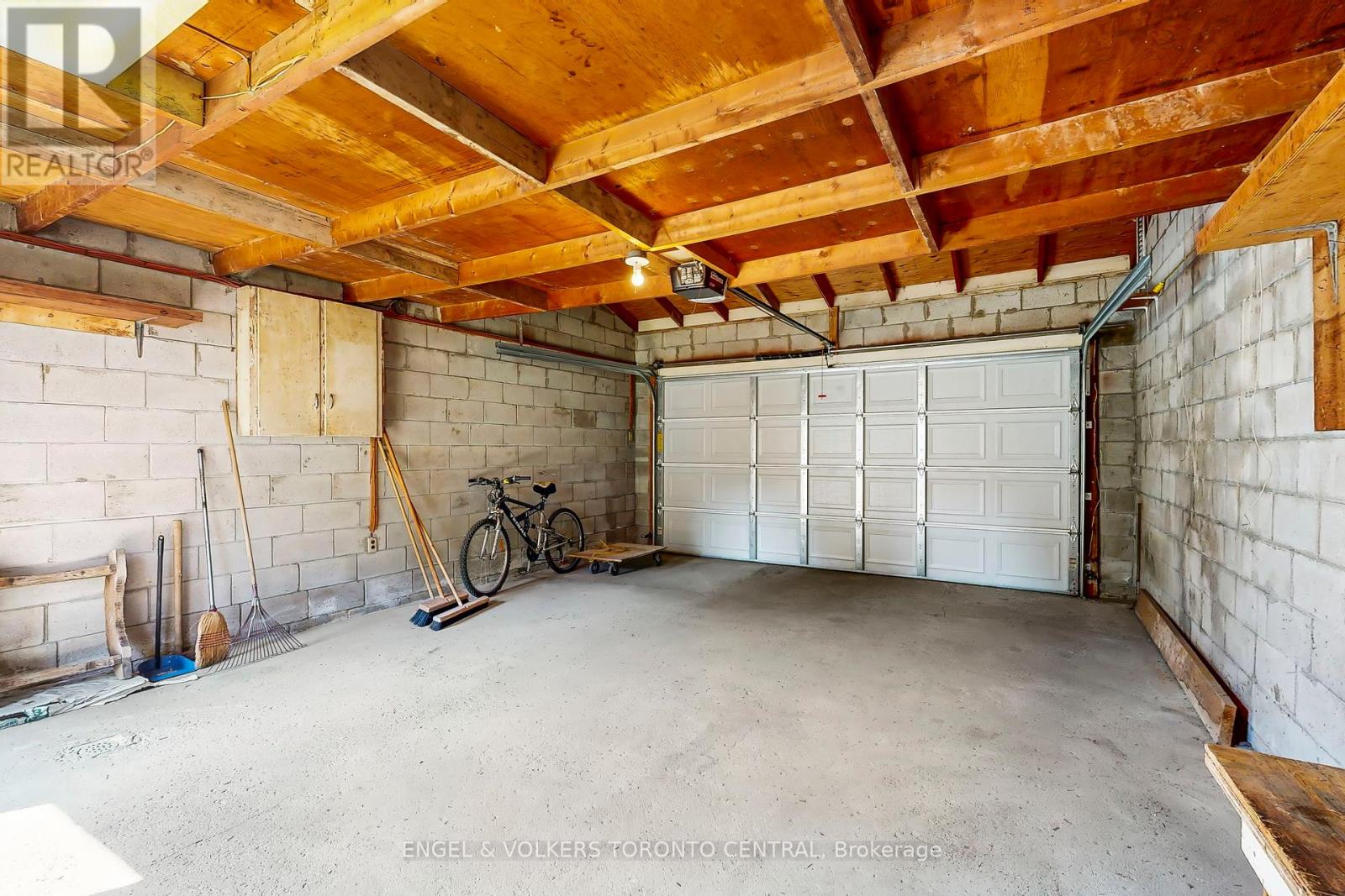 8 Brookfield Street, Toronto, Ontario  M6J 3A9 - Photo 38 - C12383650
