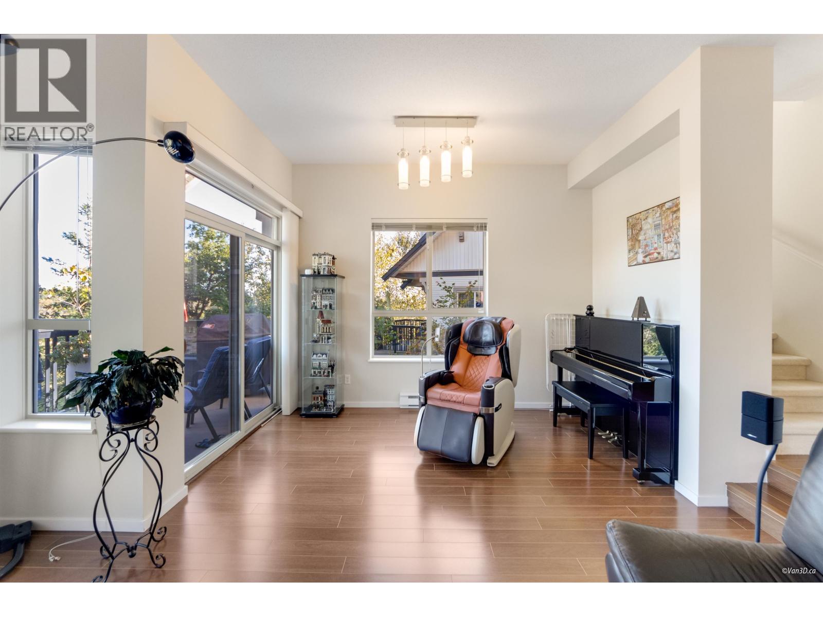160 3105 Dayanee Springs Boulevard, Coquitlam, British Columbia  V3E 0C2 - Photo 15 - R3056977