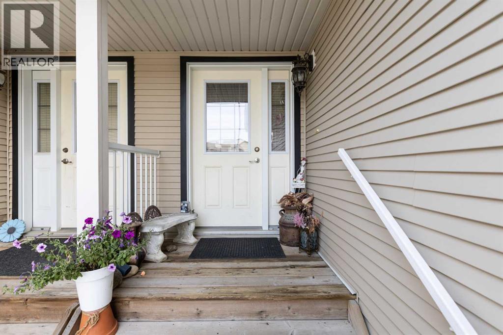 24 Legend Court, Sylvan Lake, Alberta  T4S 0B1 - Photo 3 - A2258388
