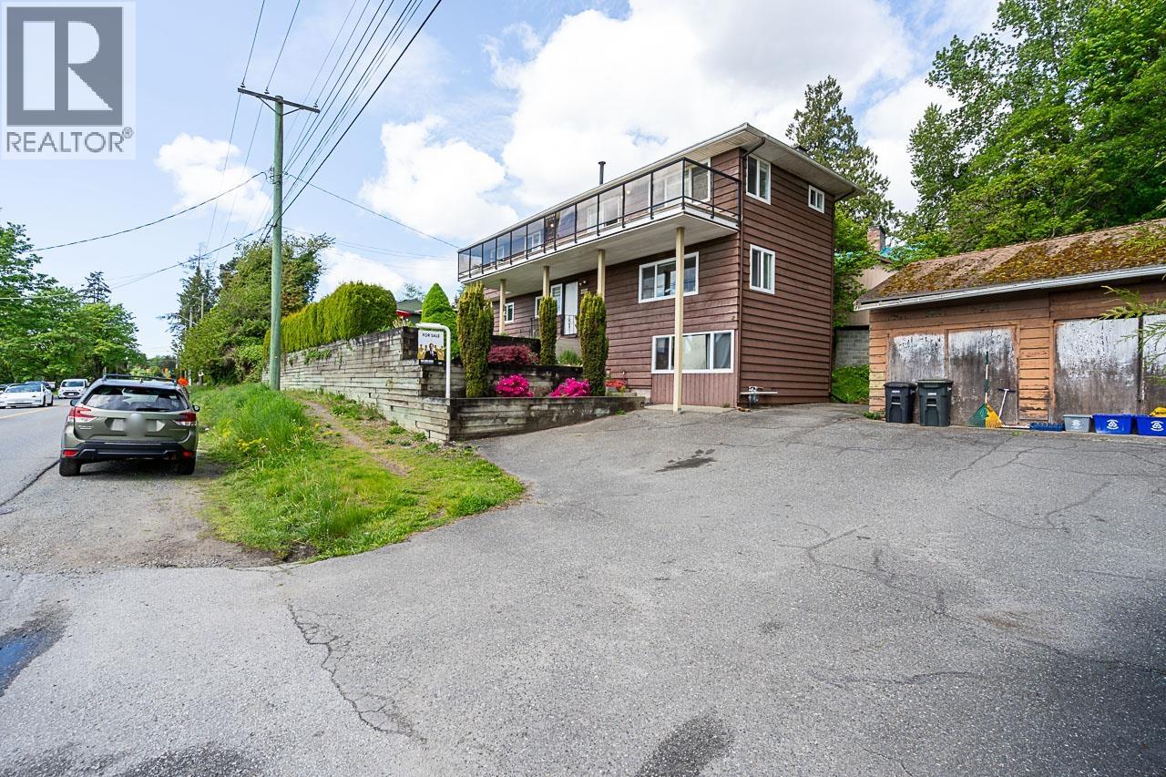 4871 Marine Drive, Burnaby, British Columbia  V5J 3G5 - Photo 2 - R3057001