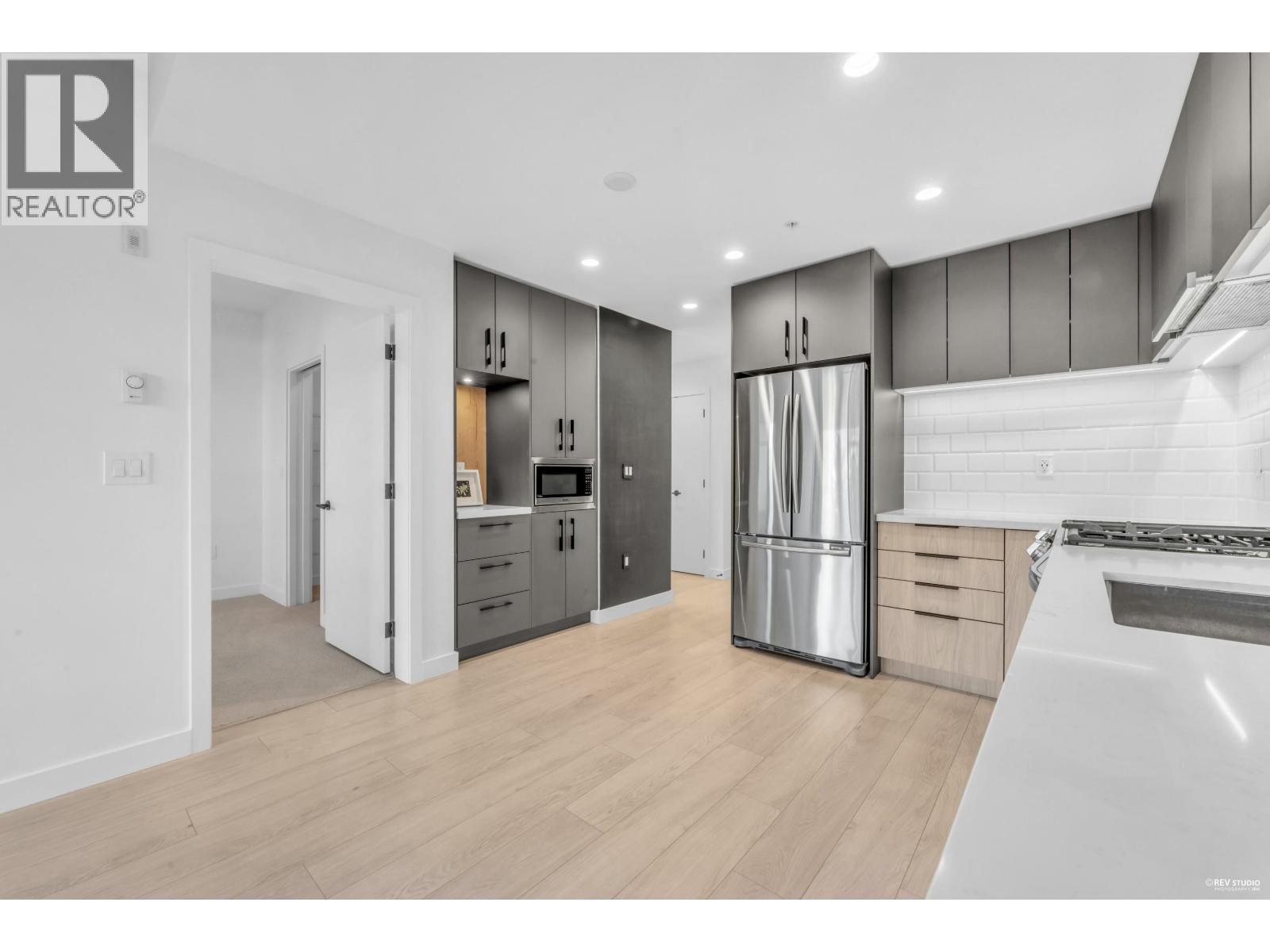 203 3038 St George Street, Port Moody, British Columbia  V3H 0L3 - Photo 10 - R3056993