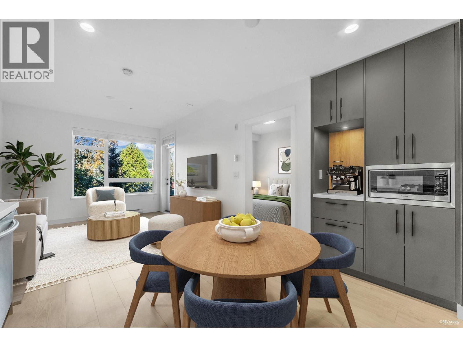 203 3038 St George Street, Port Moody, British Columbia  V3H 0L3 - Photo 2 - R3056993