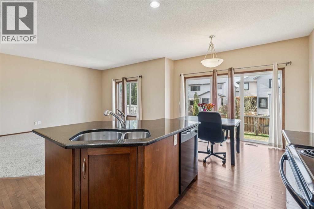 98 Cranwell Common Se, Calgary, Alberta  T3M 0J5 - Photo 11 - A2262132