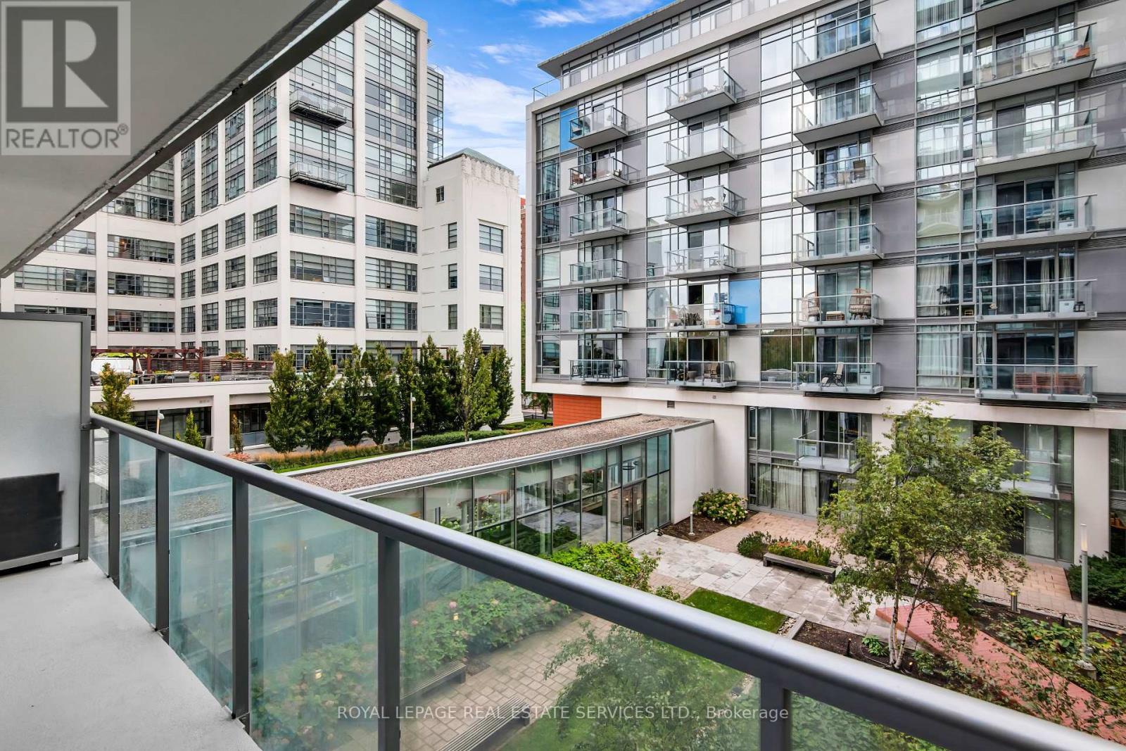 330 - 90 Stadium Road, Toronto, Ontario  M5V 3W5 - Photo 10 - C12453181