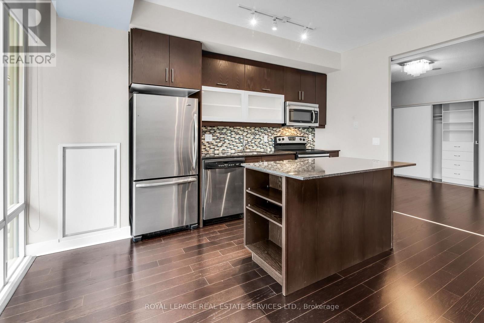 330 - 90 Stadium Road, Toronto, Ontario  M5V 3W5 - Photo 4 - C12453181
