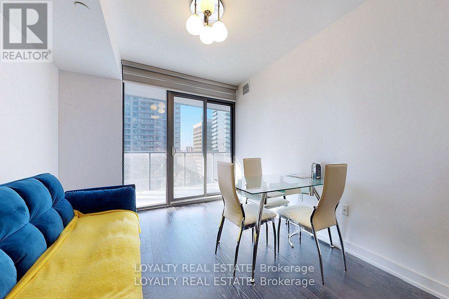 1107 - 11 Wellesley Street W, Toronto, Ontario  M4Y 0G4 - Photo 11 - C12453185