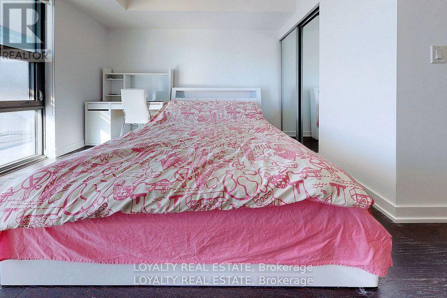 1107 - 11 Wellesley Street W, Toronto, Ontario  M4Y 0G4 - Photo 13 - C12453185