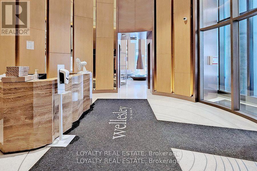 1107 - 11 Wellesley Street W, Toronto, Ontario  M4Y 0G4 - Photo 24 - C12453185