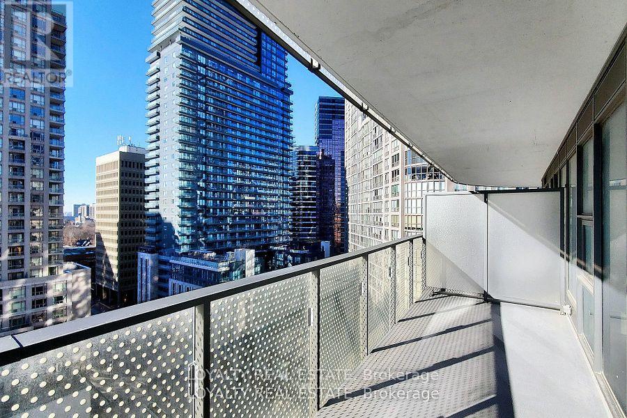1107 - 11 Wellesley Street W, Toronto, Ontario  M4Y 0G4 - Photo 29 - C12453185