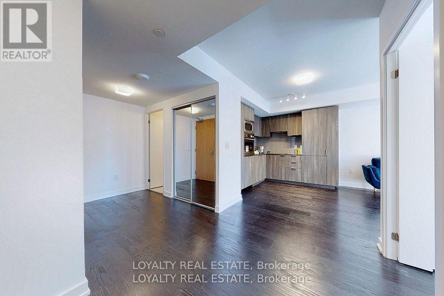 1107 - 11 Wellesley Street W, Toronto, Ontario  M4Y 0G4 - Photo 8 - C12453185