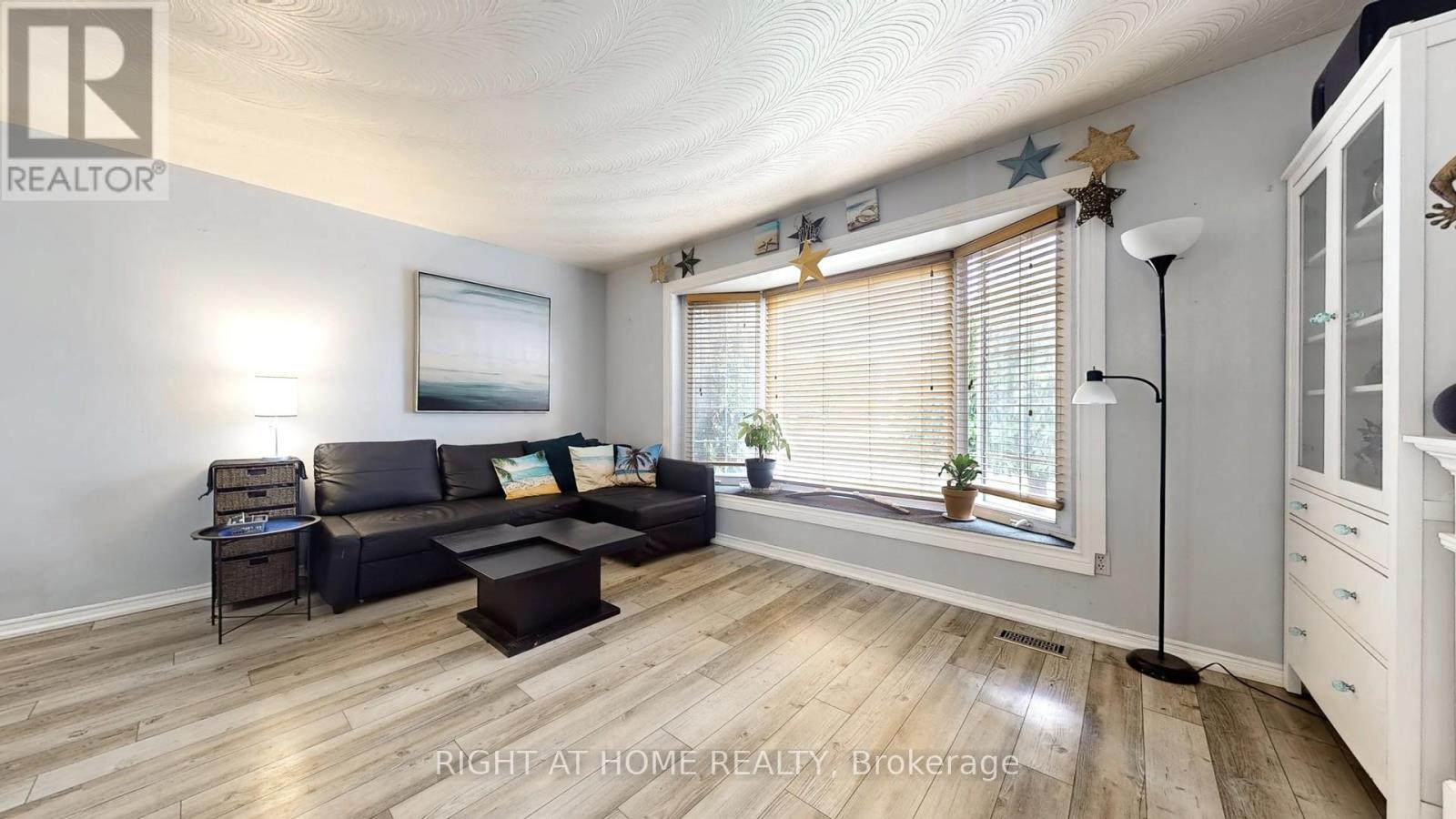 224 Livingston Road, Toronto, Ontario  M1E 1L7 - Photo 6 - E12453193
