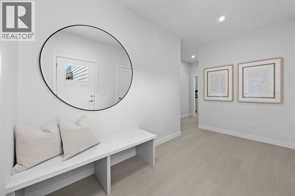 50 Westland Park Sw, Calgary, Alberta  T3H 0W1 - Photo 2 - A2258523