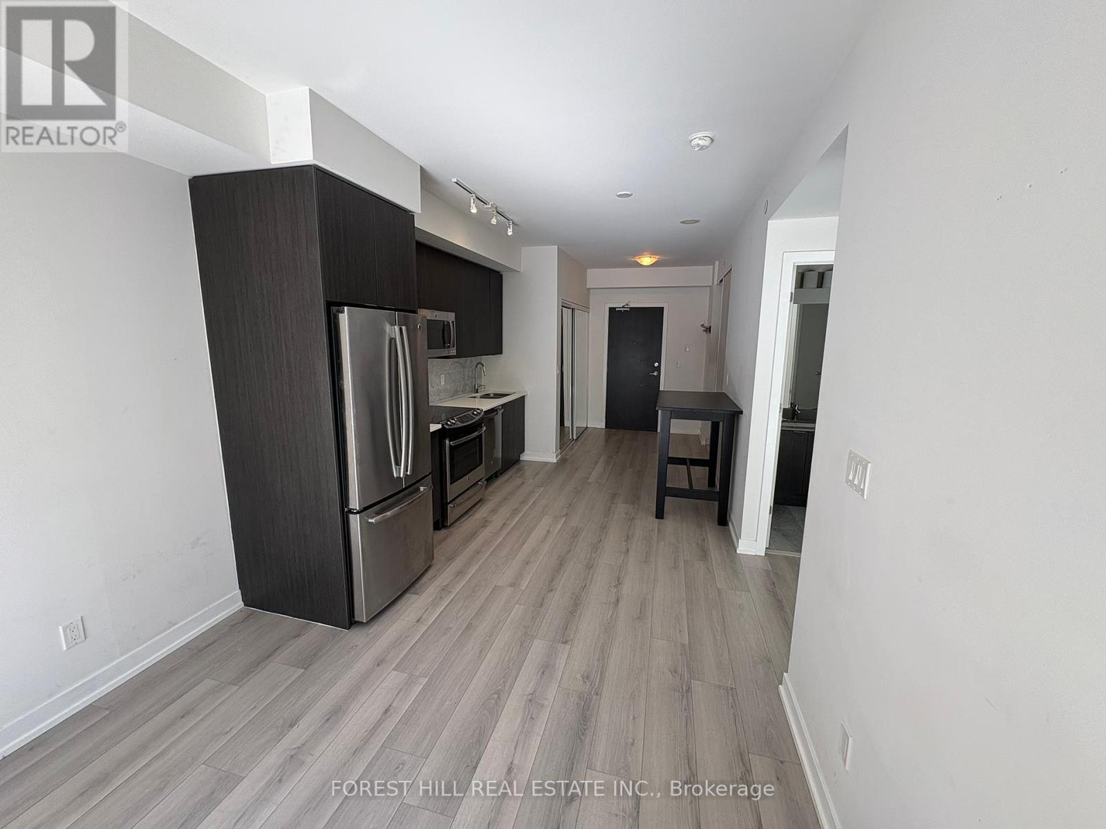 520 - 50 Bruyeres Mews, Toronto, Ontario  M5V 0H8 - Photo 7 - C12452905