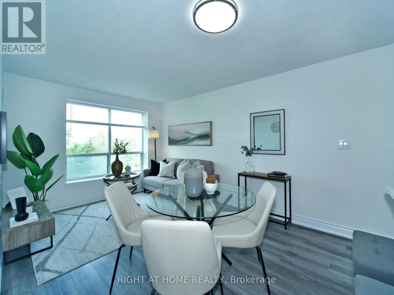 501 - 51 Baffin Court, Richmond Hill, Ontario  L4B 4P6 - Photo 17 - N12350702