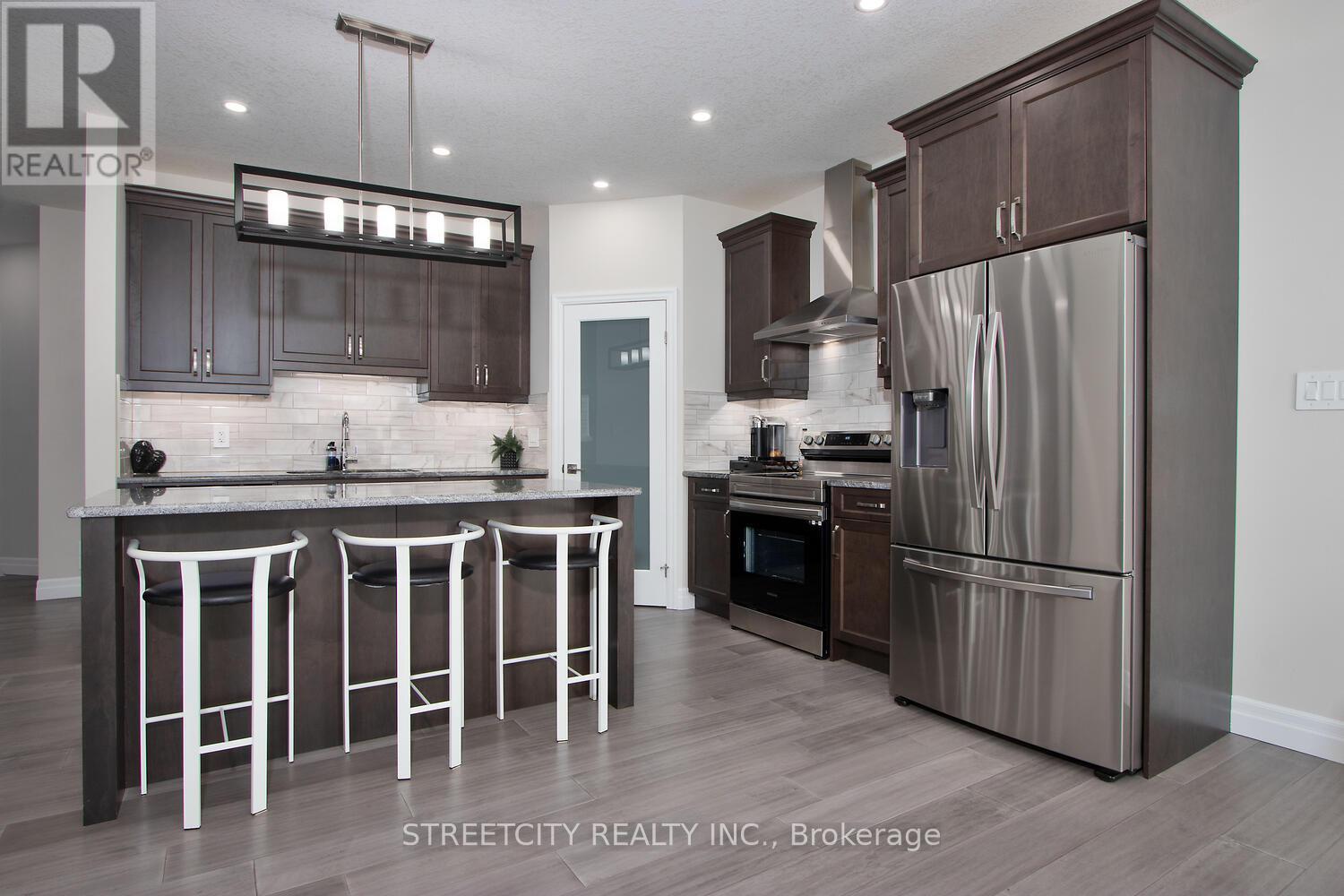 2136 Saddlerock Avenue, London North, Ontario  N6G 3W3 - Photo 13 - X12453217