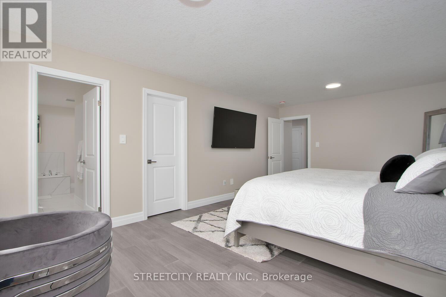 2136 Saddlerock Avenue, London North, Ontario  N6G 3W3 - Photo 23 - X12453217