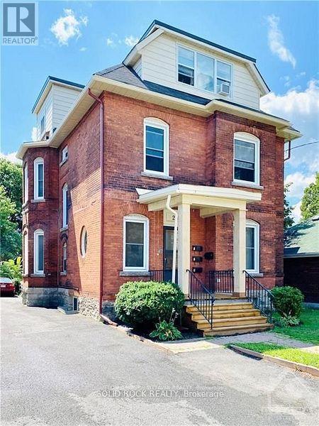1 - 28 Aylmer Avenue, Ottawa, Ontario  K1S 2W9 - Photo 2 - X12453213