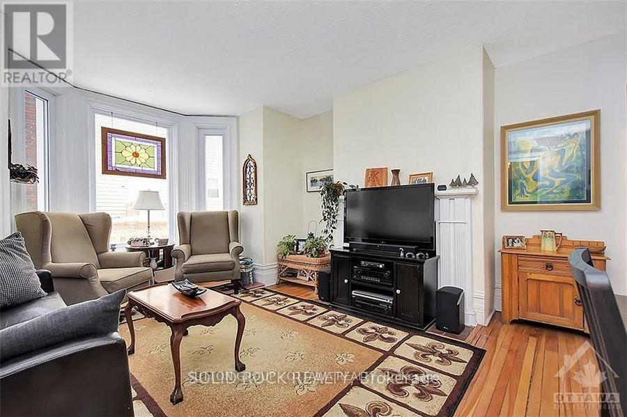 1 - 28 Aylmer Avenue, Ottawa, Ontario  K1S 2W9 - Photo 4 - X12453213